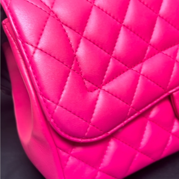 Chanel Mademoiselle Chic Lambskin - Picture 3 of 7